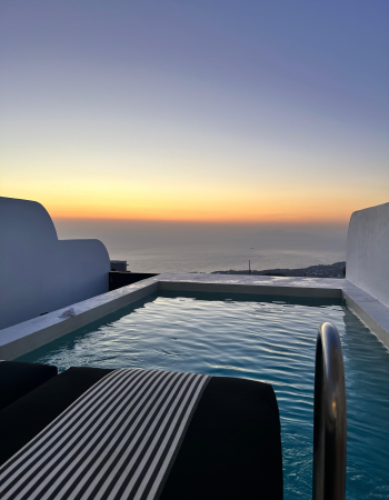 Cresanto Luxury Suites