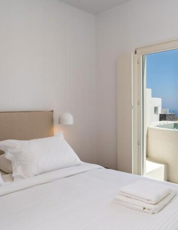 Lilium Homes Santorini